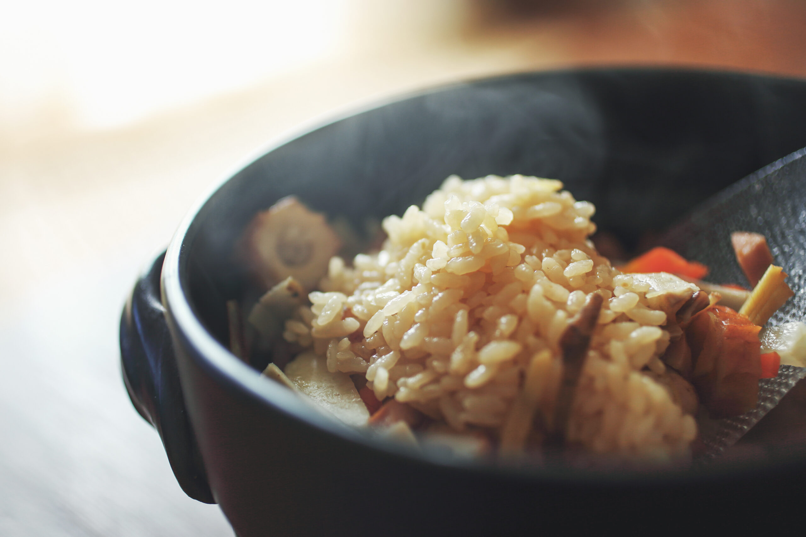秋の甘みと香りを丸ごと〜根菜と実りのなんでも『炊き込んじゃうごはん』