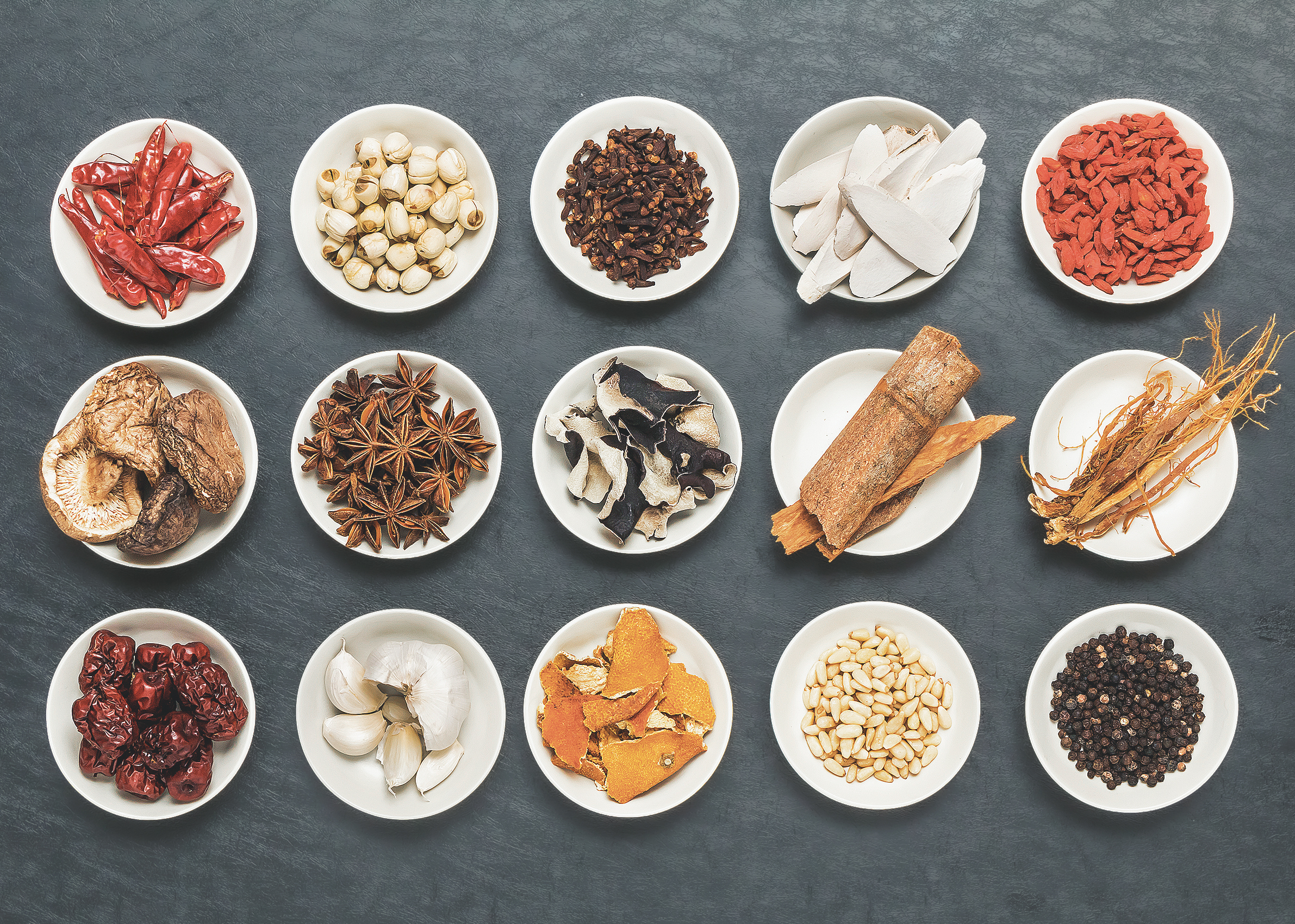 いつものお鍋を少し冒険！元気いただく薬膳鍋