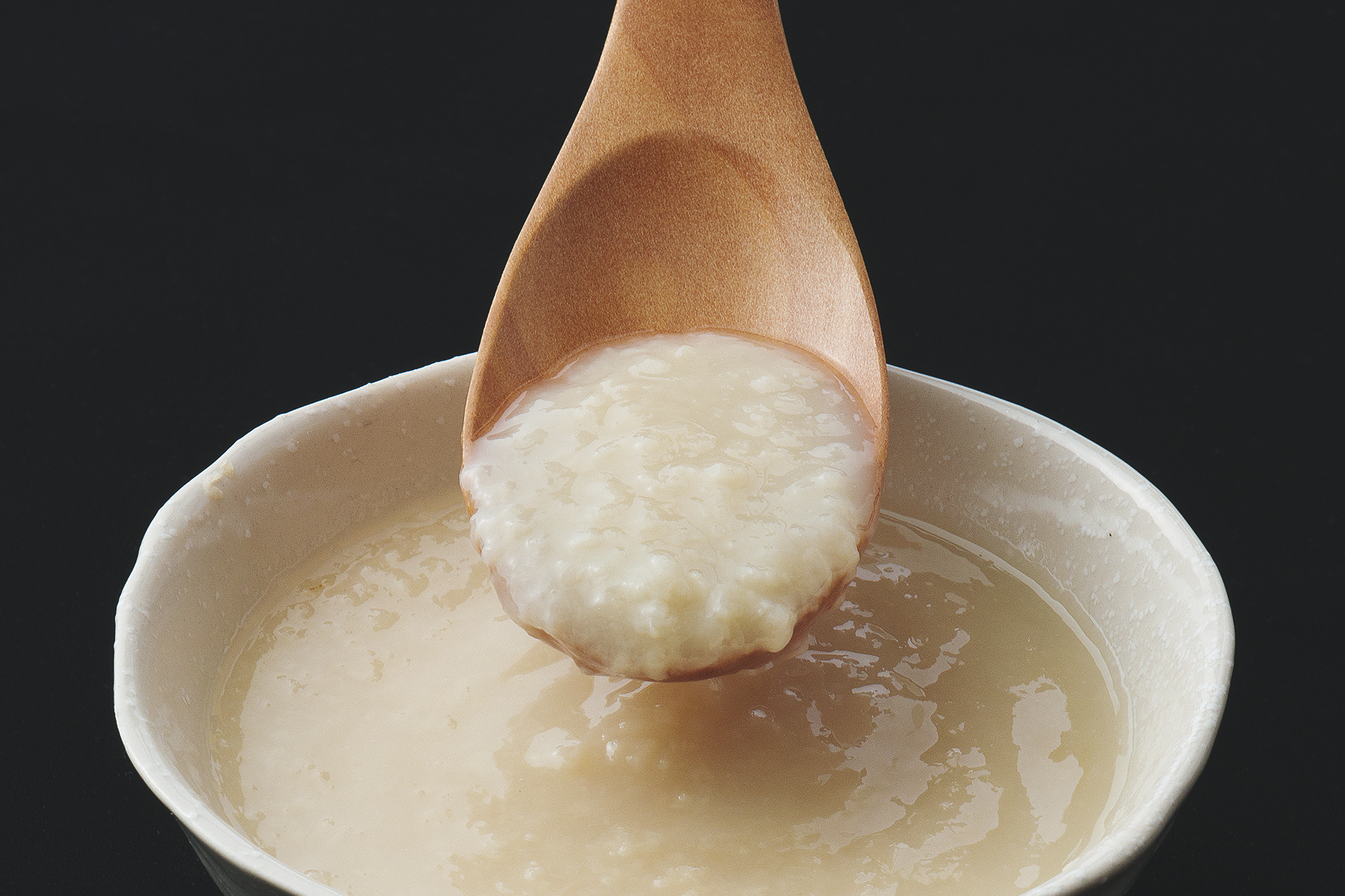 ぬくもりを仕込む、酒粕のある台所。