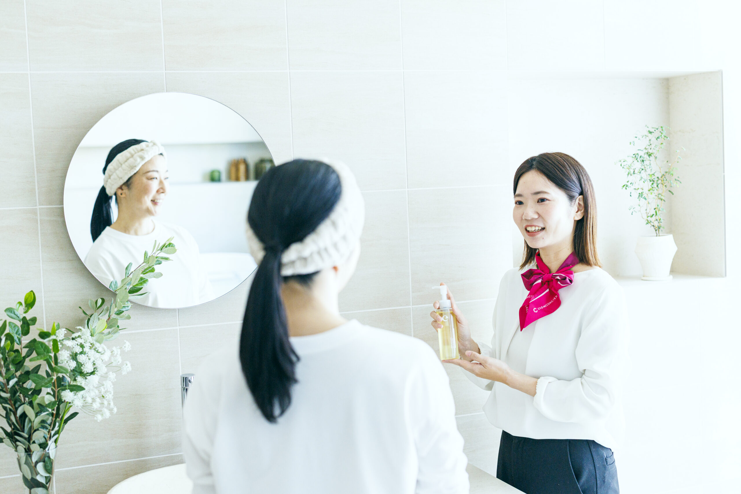 50代からの肌に。ツヤを育てる、やさしいクレンジング習慣